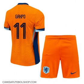 Camisa de time de futebol Holanda Cody Gakpo #11 Replicas 1º Equipamento Infantil Europeu 2024 Manga Curta (+ Calças curtas)